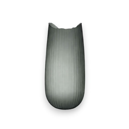 Glass Vase (W: 7.09 in x H: 13.39 in) – by HenlePro