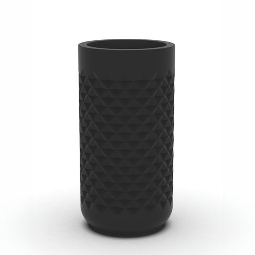 Clima - Pyramid High Matte Finish Black – L: 18 in x W: 18 in x H: 36 in – by Le Présent